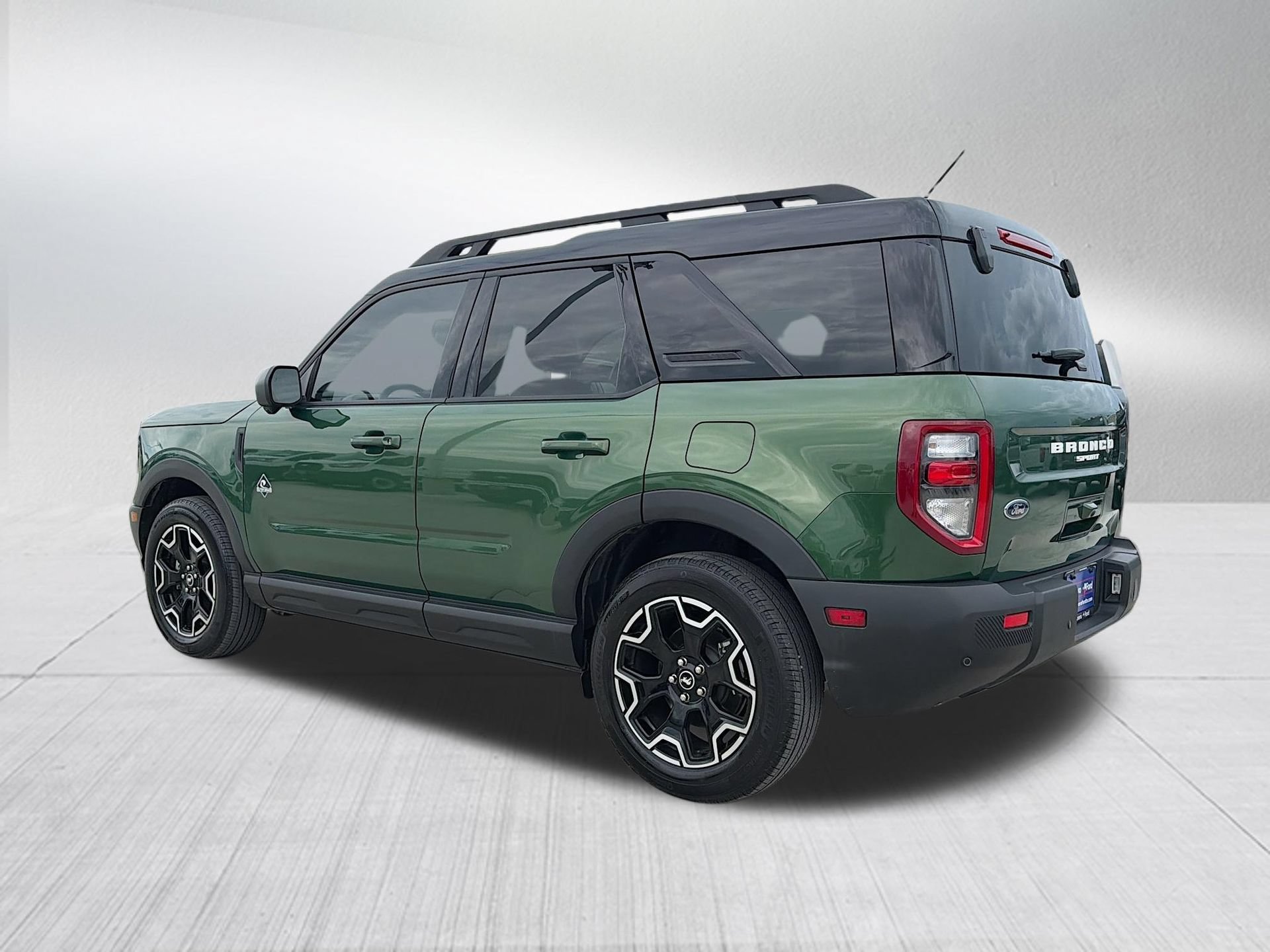 Certified 2025 Ford Bronco Sport Outer Banks w/ Outer Banks Tech Package+ AWD/4WD image 9