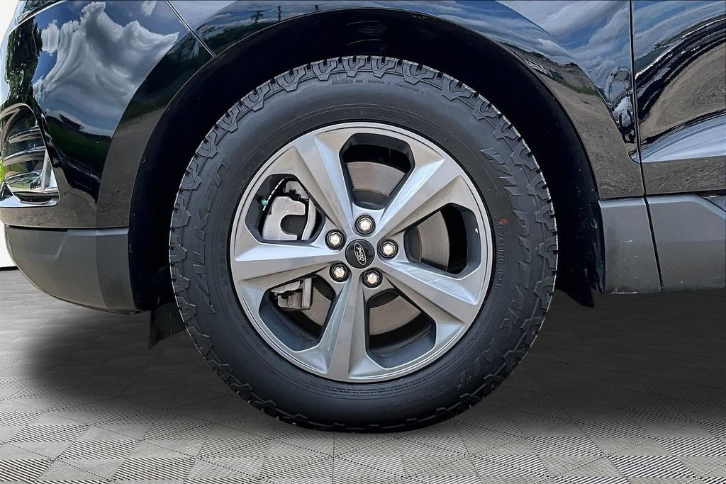 Certified 2023 Ford Edge SEL w/ Sport Appearance Package AWD/4WD image 9