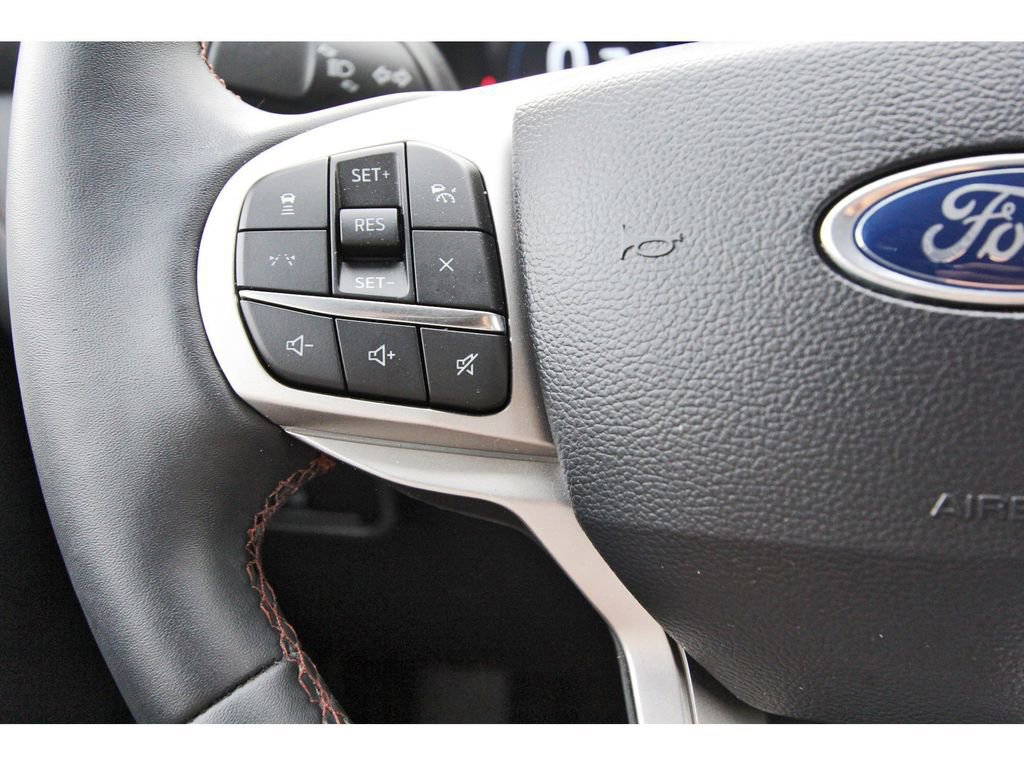 Certified 2025 Ford Explorer Active w/ Active Comfort Package image 19