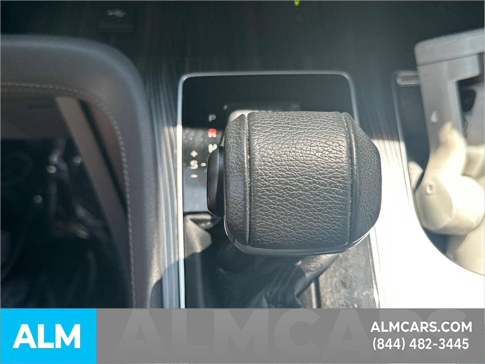 Used 2021 Toyota Sienna Limited FWD image 35