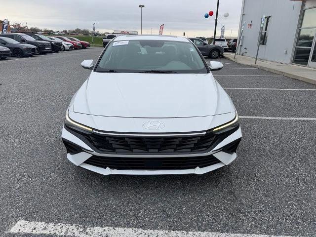 Used 2025 Hyundai Elantra SEL image 8
