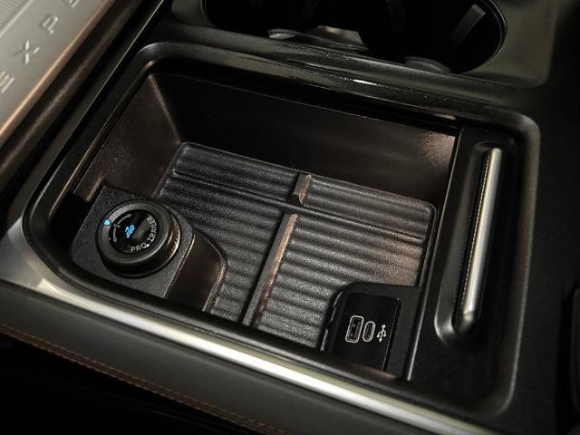 Certified 2025 Ford Expedition Max Active RWD image 30