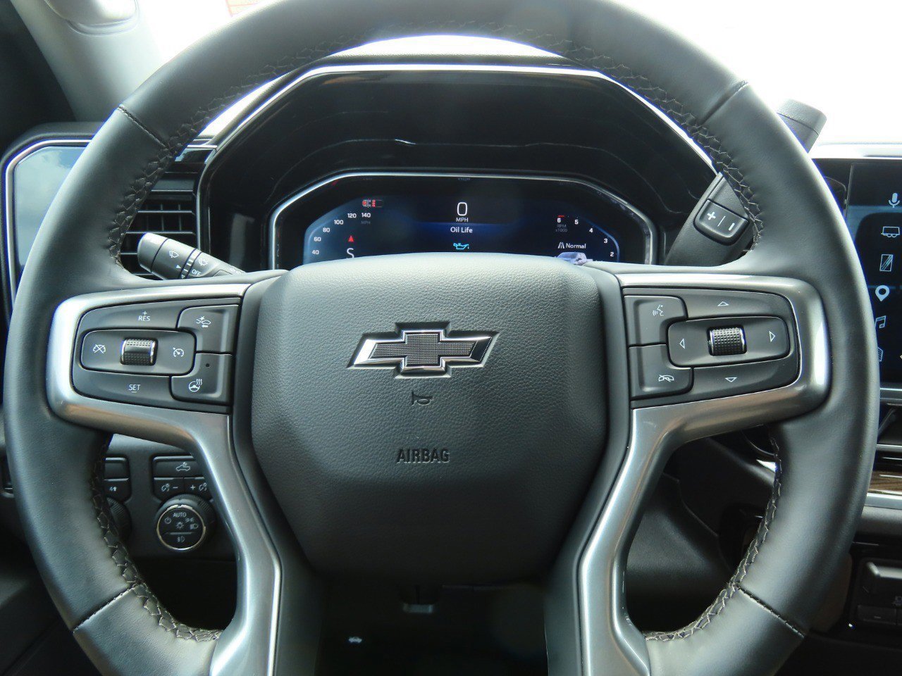 Used 2025 Chevrolet Silverado 1500 RST image 27
