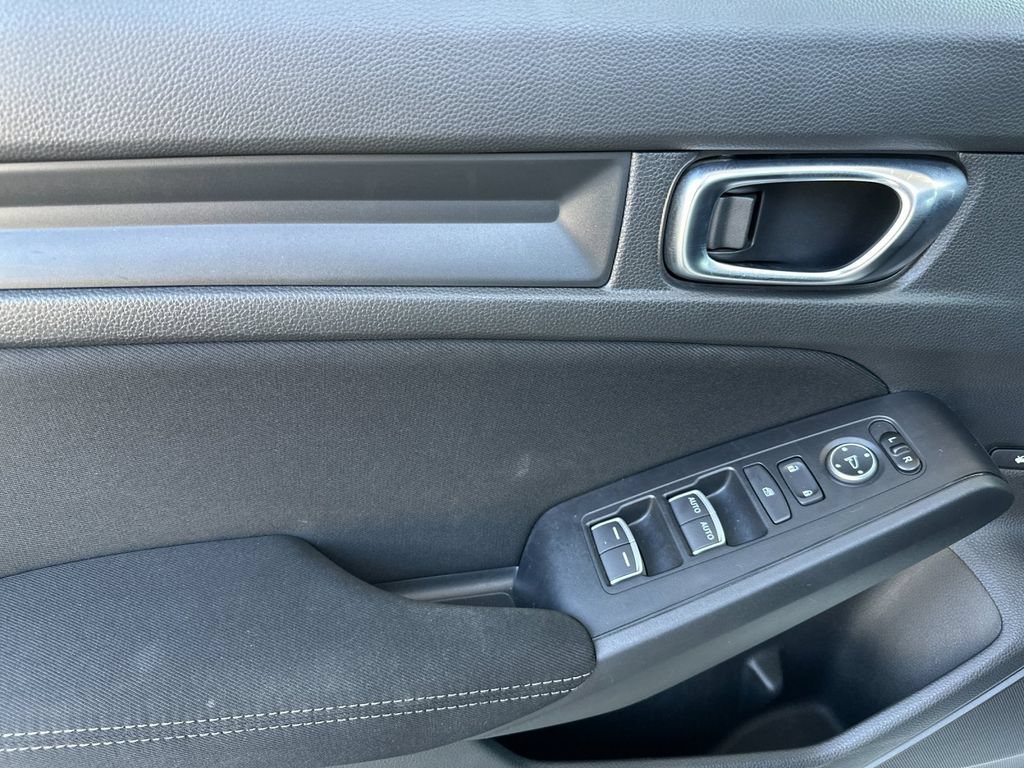 Used 2022 Honda Civic LX image 10