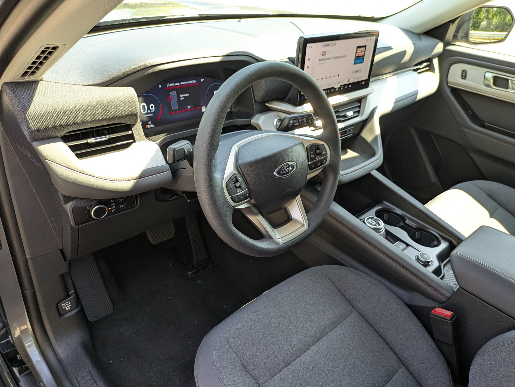 Certified 2026 Ford Explorer Active RWD image 14