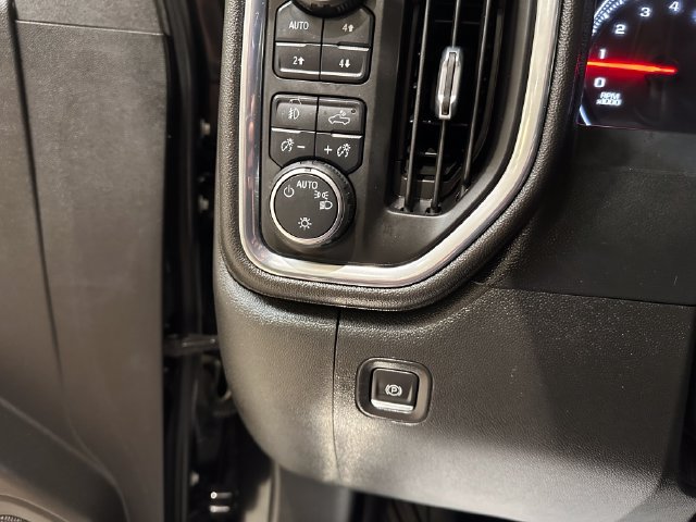 Used 2021 Chevrolet Silverado 1500 LT Trail Boss AWD/4WD image 15