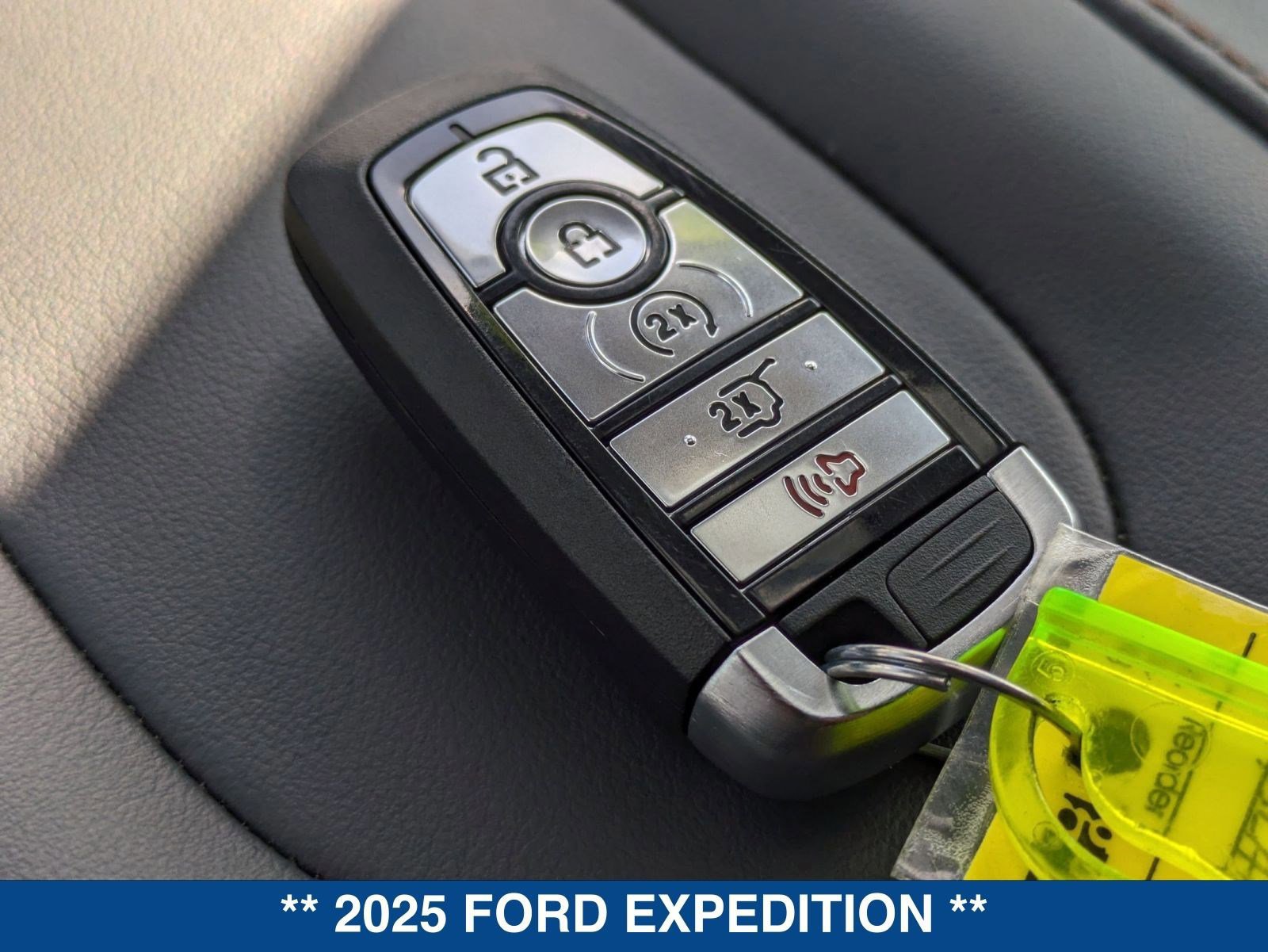 Certified 2025 Ford Expedition Active image 40