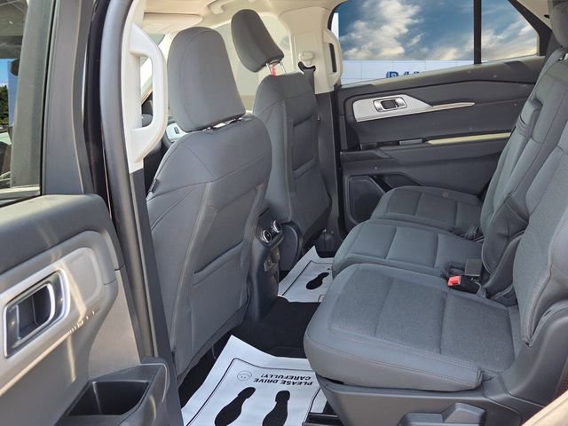 Certified 2025 Ford Explorer Active image 7