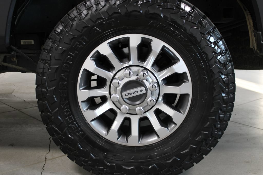 Certified 2022 Ford F250 Lariat w/ Lariat Ultimate Package AWD/4WD image 48