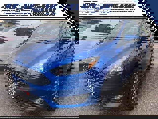 Certified 2018 Ford Focus SE w/ SE Appearance Package image 1