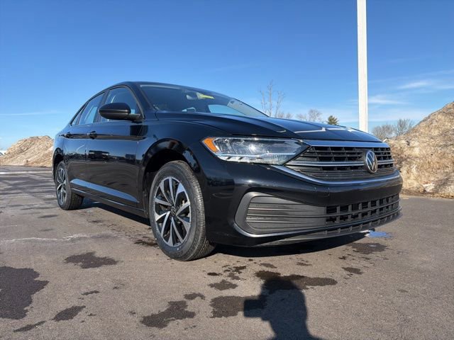 Used 2024 Volkswagen Jetta S image 5