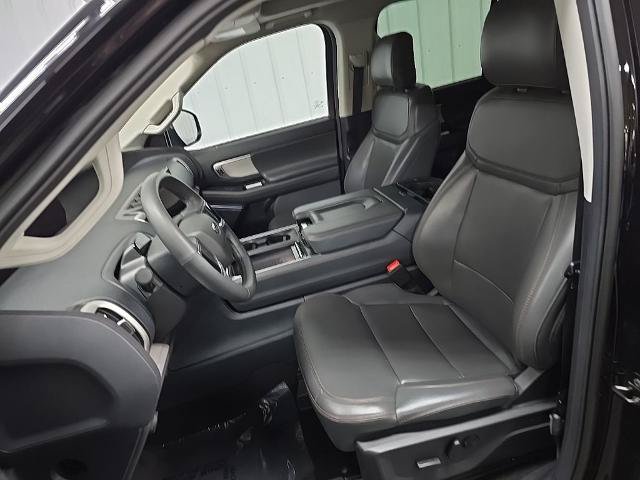Certified 2025 Ford Expedition Active AWD/4WD image 35