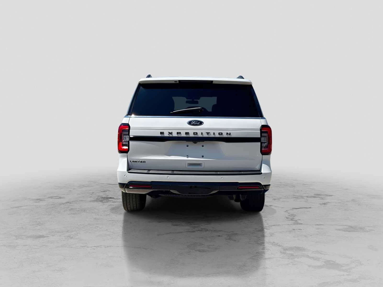 Certified 2024 Ford Expedition Limited AWD/4WD image 5