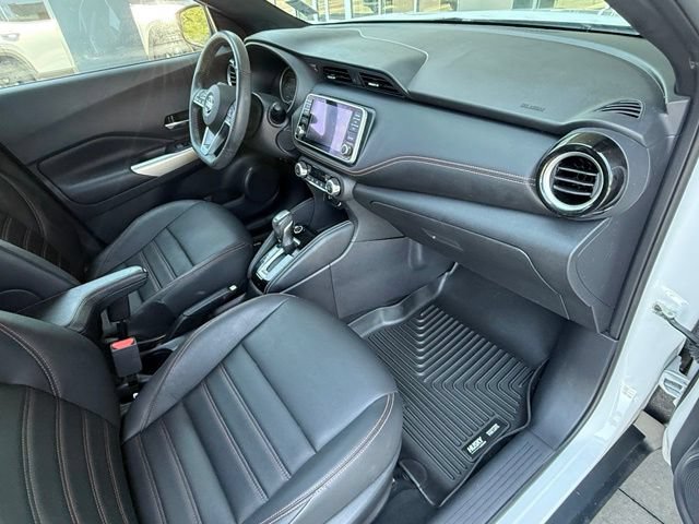 Used 2020 Nissan Kicks SR w/ SR Premium Package FWD image 17