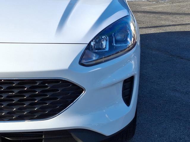 Certified 2022 Ford Escape SE image 9