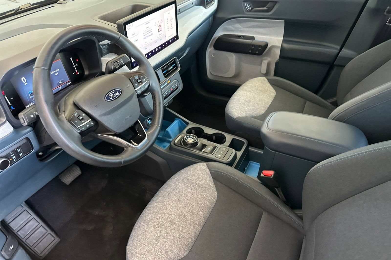 Certified 2025 Ford Maverick XLT w/ XLT Luxury Package AWD/4WD image 9