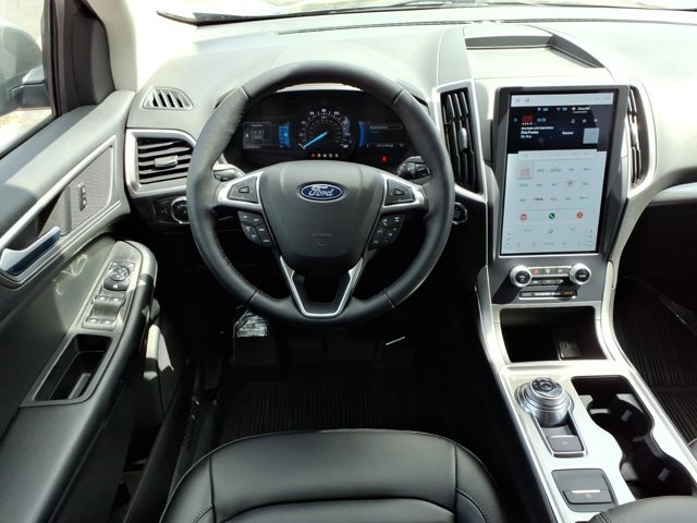 Certified 2023 Ford Edge SEL w/ Convenience Package AWD/4WD image 6