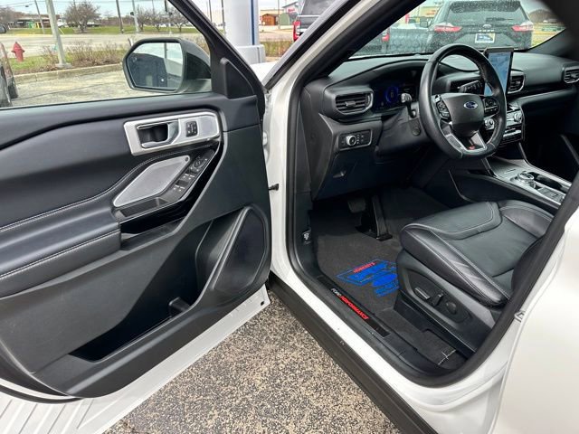 Certified 2022 Ford Explorer ST w/ Equipment Group 401A image 15