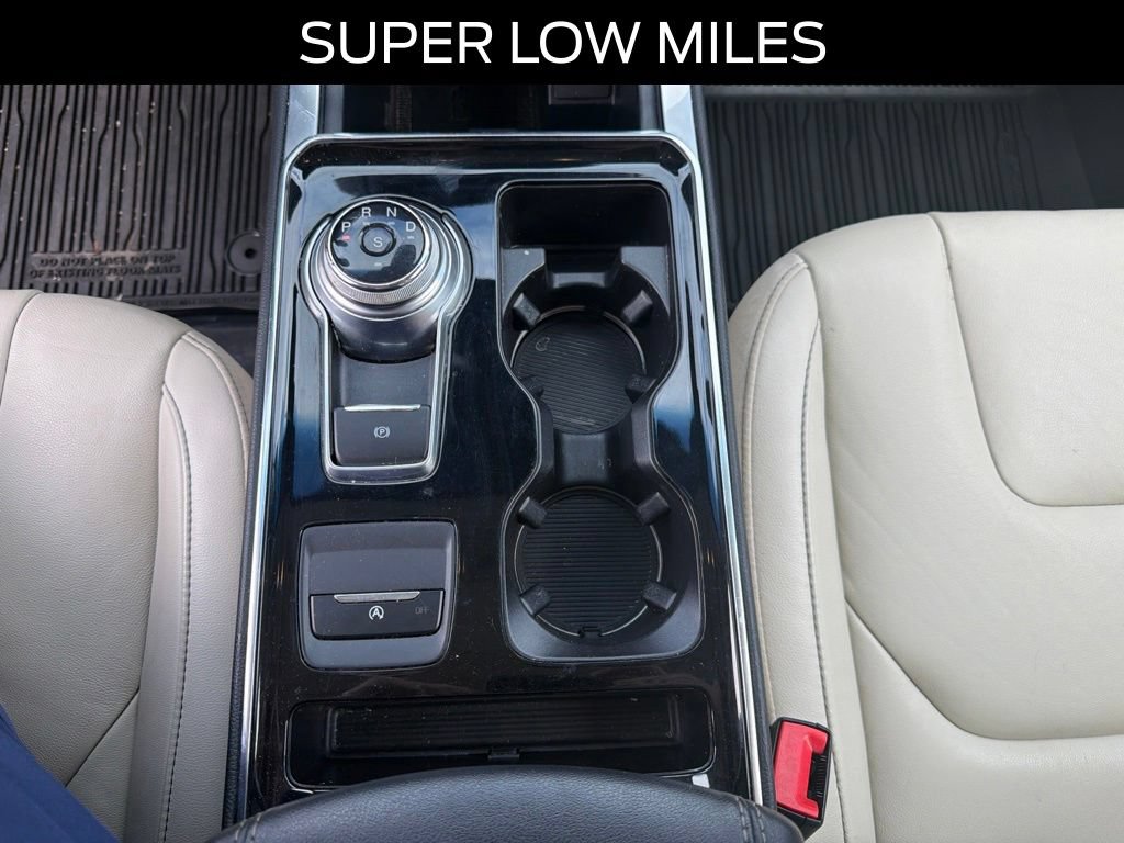 Certified 2019 Ford Edge Titanium FWD image 11