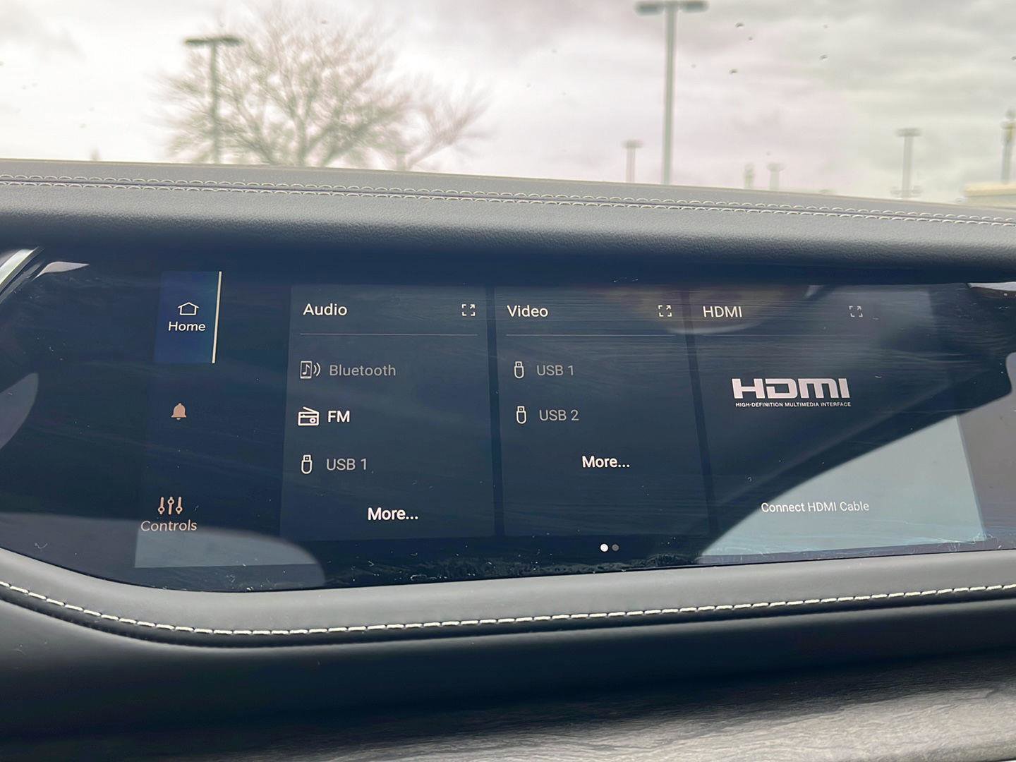 Used 2023 Jeep Grand Cherokee Limited w/ Black Appearance Package image 25