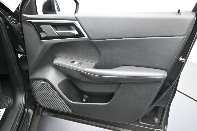 Used 2025 Mitsubishi Outlander SE FWD image 34