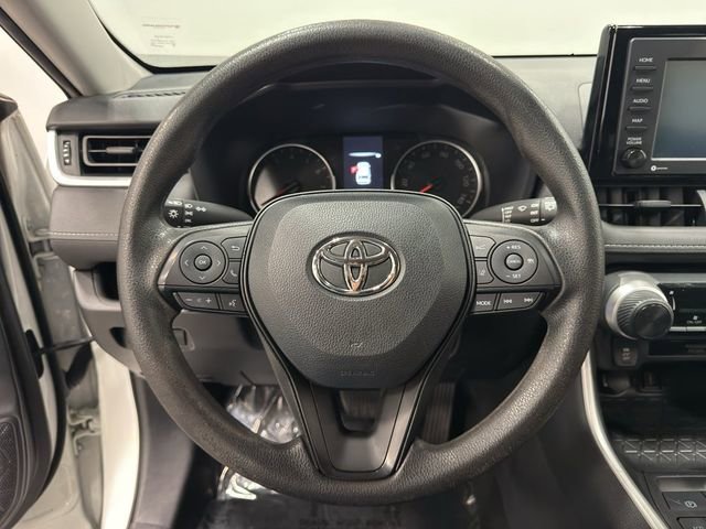 Used 2022 Toyota RAV4 LE FWD image 20