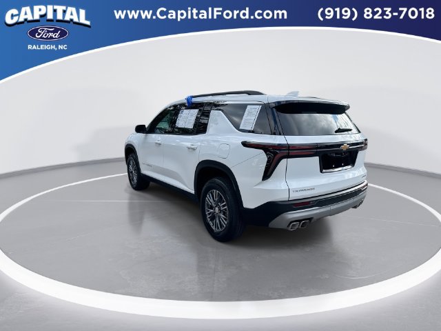 Used 2026 Chevrolet Traverse LT FWD image 6