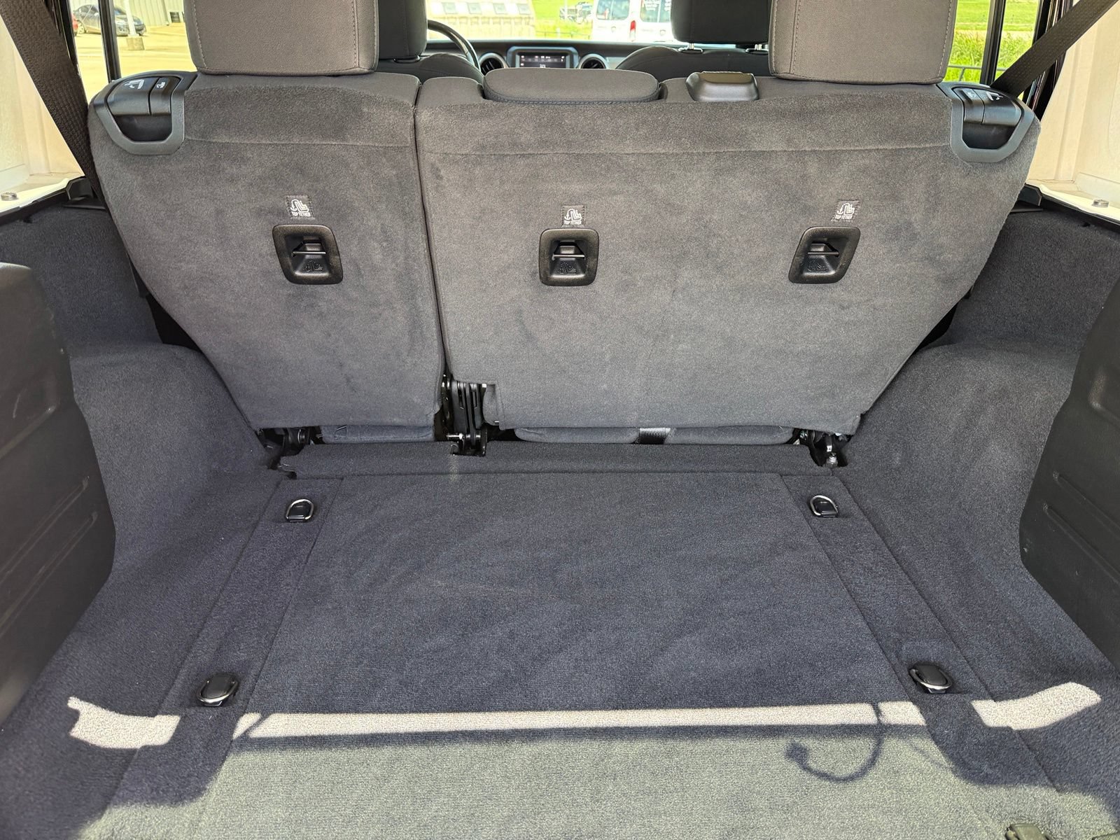 Used 2020 Jeep Wrangler Unlimited Sport S AWD/4WD image 20