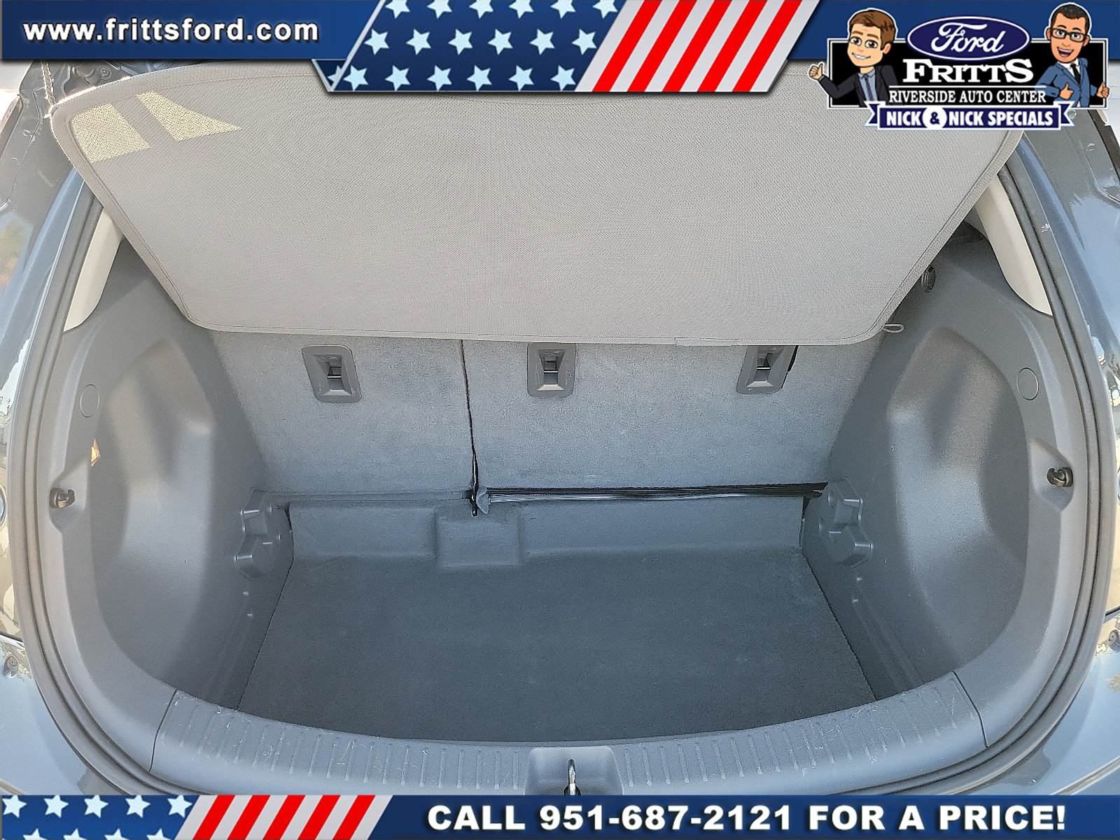 Used 2019 Chevrolet Bolt Premier w/ Infotainment Package FWD image 17