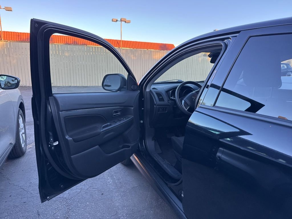 Used 2021 Mitsubishi Outlander Sport ES image 9