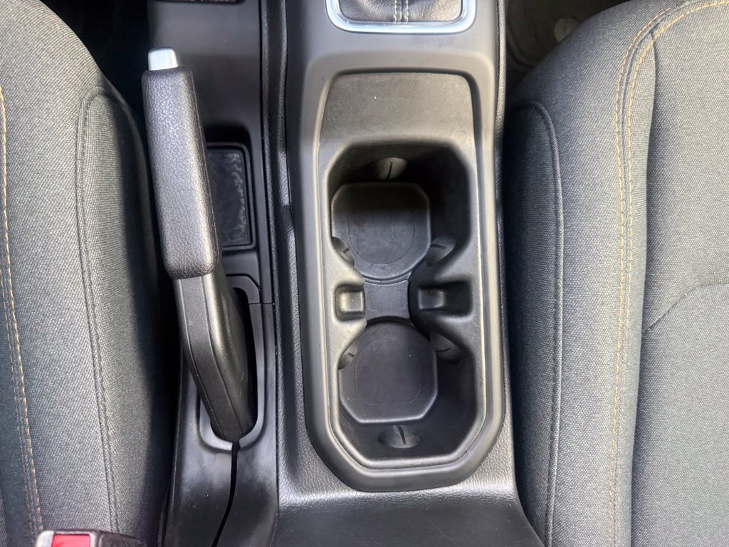 Used 2024 Jeep Wrangler Unlimited Sahara AWD/4WD image 34