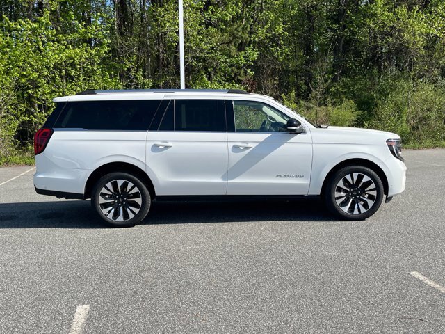 Certified 2025 Ford Expedition Max Platinum w/ Driver's Package AWD/4WD image 3