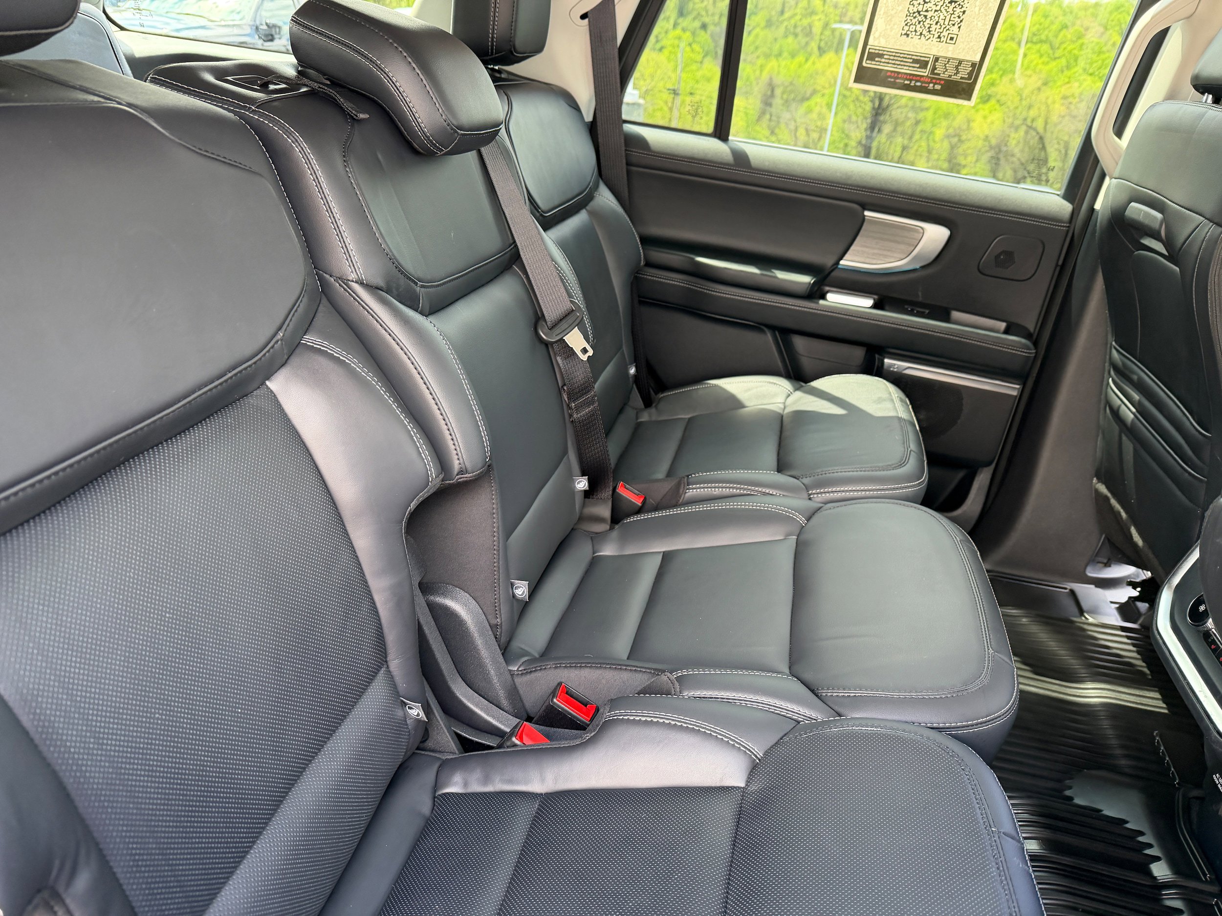 Certified 2025 Ford Expedition Platinum w/ Driver's Package AWD/4WD image 22
