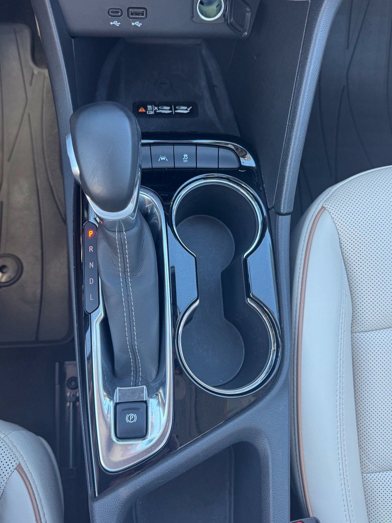 Used 2024 Buick Encore GX Avenir w/ Avenir Technology Package FWD image 20