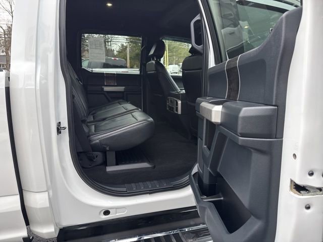 Certified 2022 Ford F350 Lariat w/ Chrome Package image 19