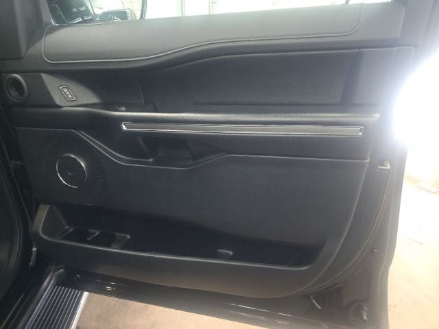 Certified 2021 Ford Expedition XLT AWD/4WD image 5