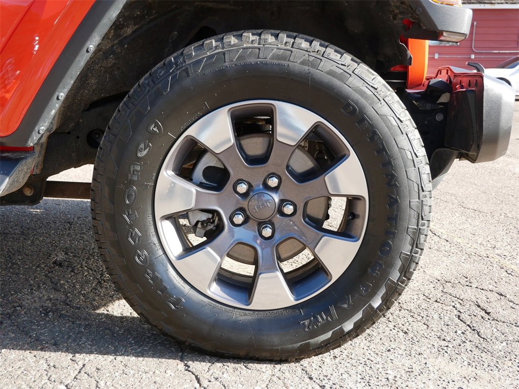 Used 2018 Jeep Wrangler Unlimited Sahara image 7