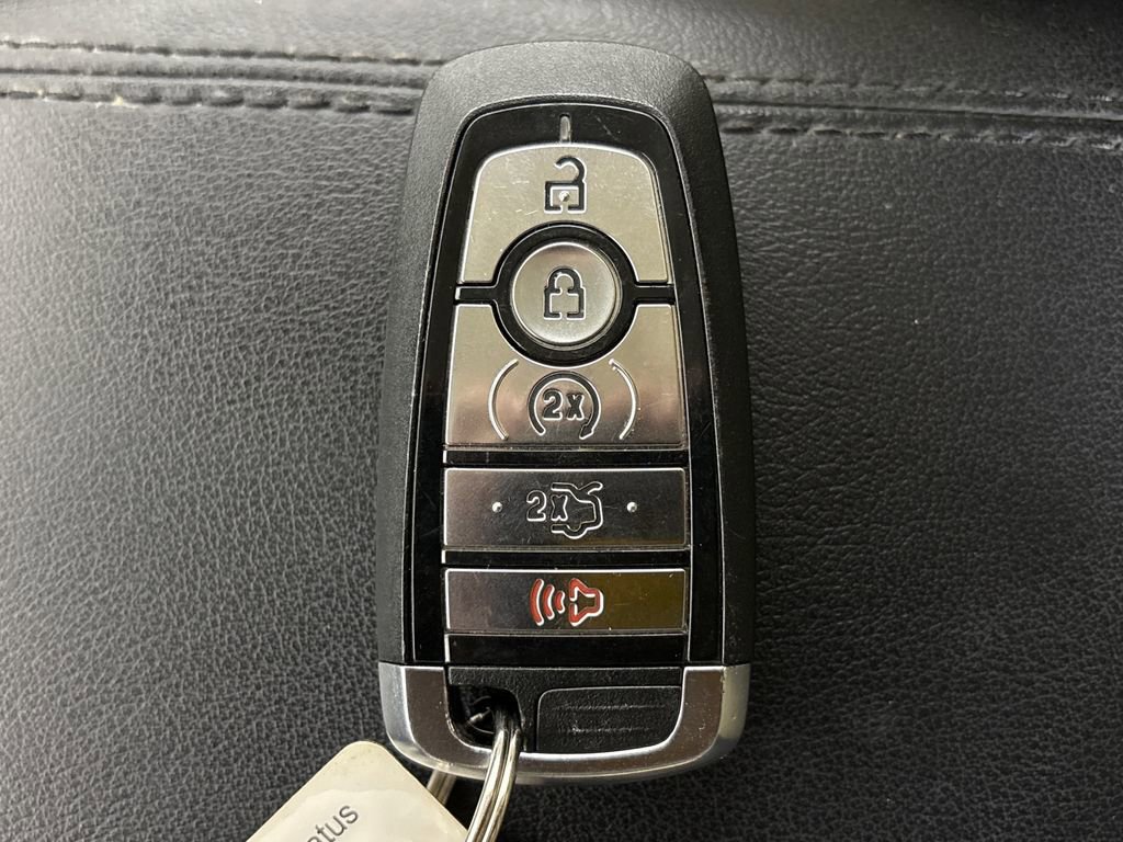 Certified 2017 Ford Edge SEL w/ Equipment Group 201A image 34