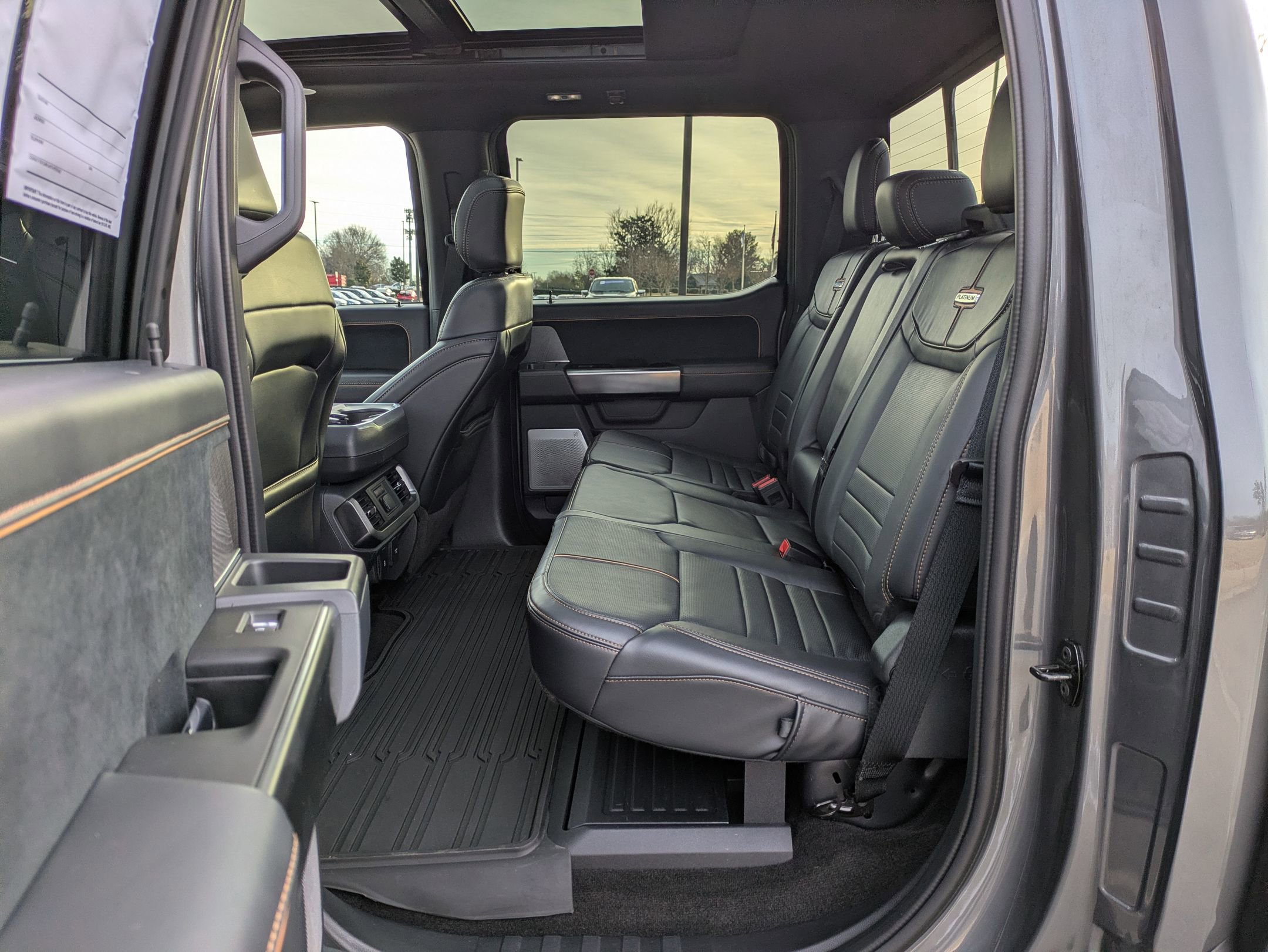 Certified 2022 Ford F150 Platinum w/ Equipment Group 701A High image 31