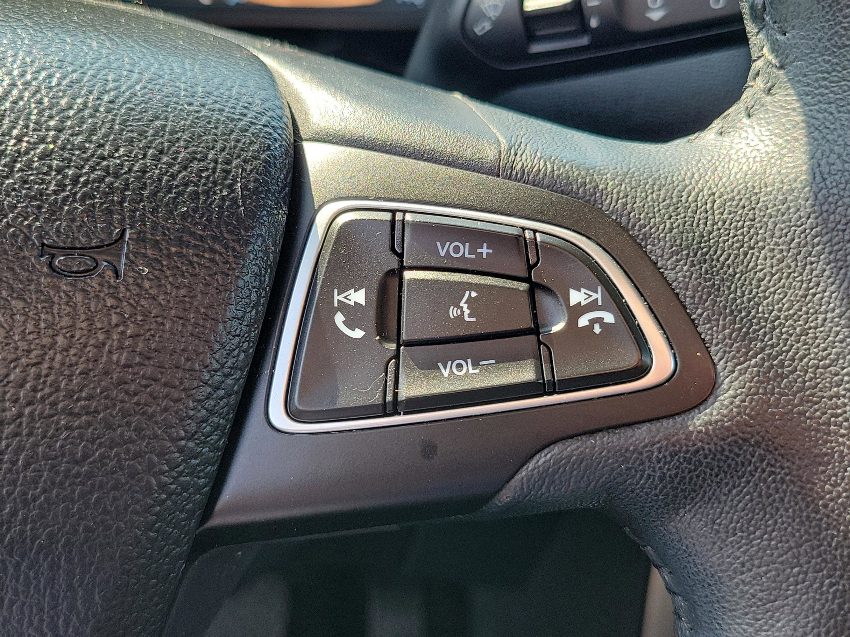 Certified 2018 Ford EcoSport SE w/ SE Convenience Package FWD image 24