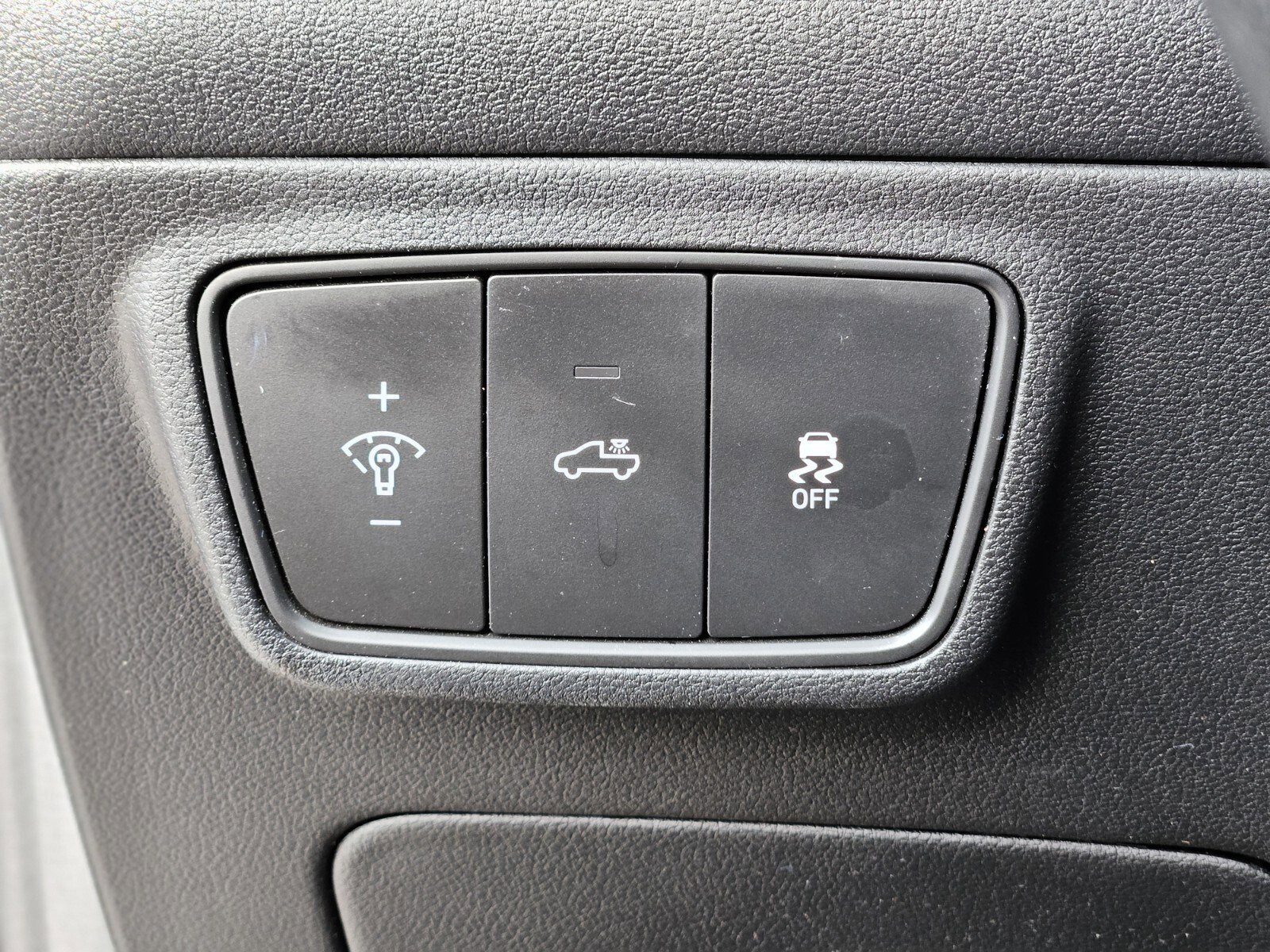 Used 2022 Hyundai Santa Cruz SEL w/ Cargo Package image 24