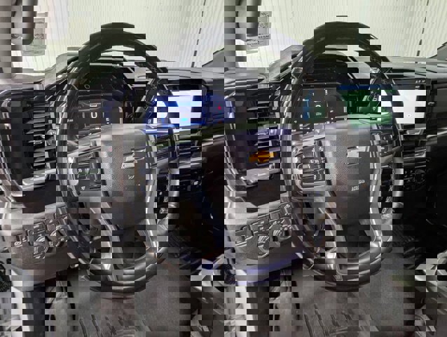 Used 2024 Chevrolet Silverado 2500 LTZ image 11