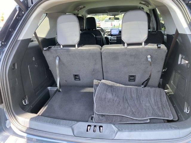 Certified 2023 Ford Explorer XLT w/ Equipment Group 202A AWD/4WD image 10