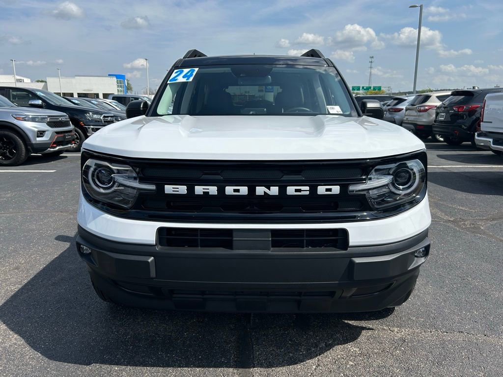 Certified 2024 Ford Bronco Sport Outer Banks w/ Tech Package AWD/4WD image 9