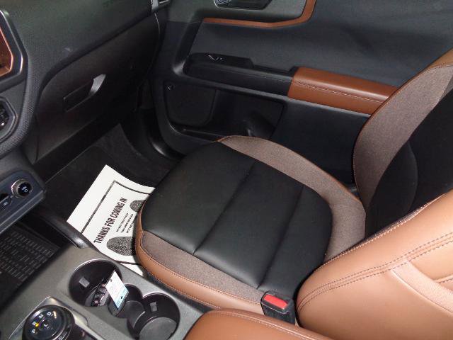 Certified 2025 Ford Bronco Sport Outer Banks w/ Outer Banks Tech Package+ AWD/4WD image 17