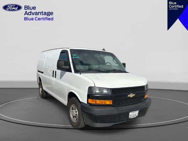 Used 2020 Chevrolet Express 2500 w/ Driver Convenience Package RWD image 4