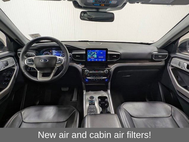 Certified 2023 Ford Explorer Limited w/ Equipment Group 301A AWD/4WD image 3