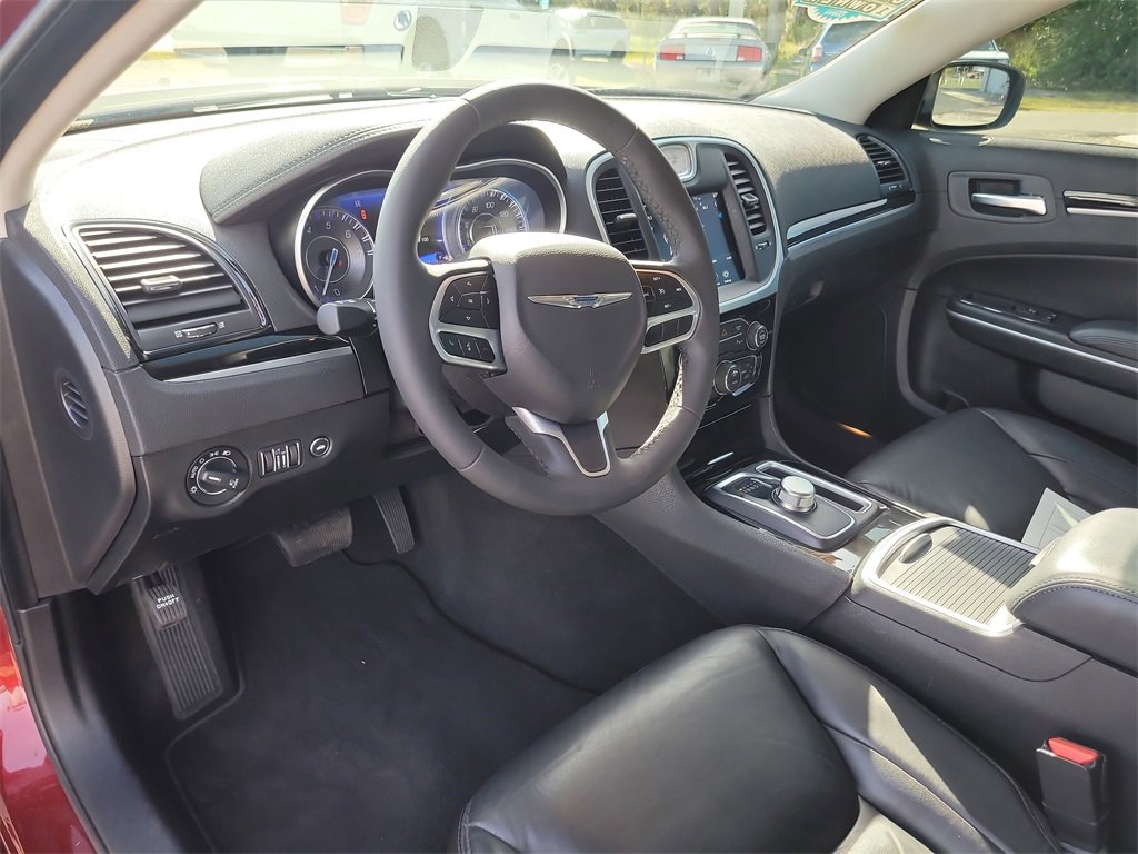 Used 2023 Chrysler 300 Touring L image 16