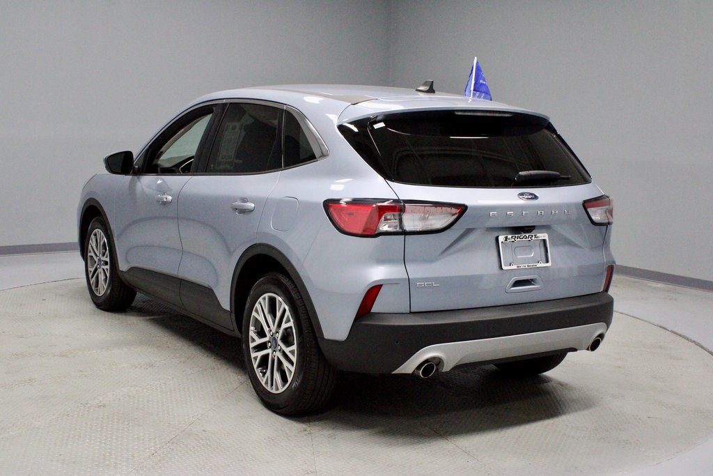 Certified 2022 Ford Escape SEL w/ Technology Package image 3