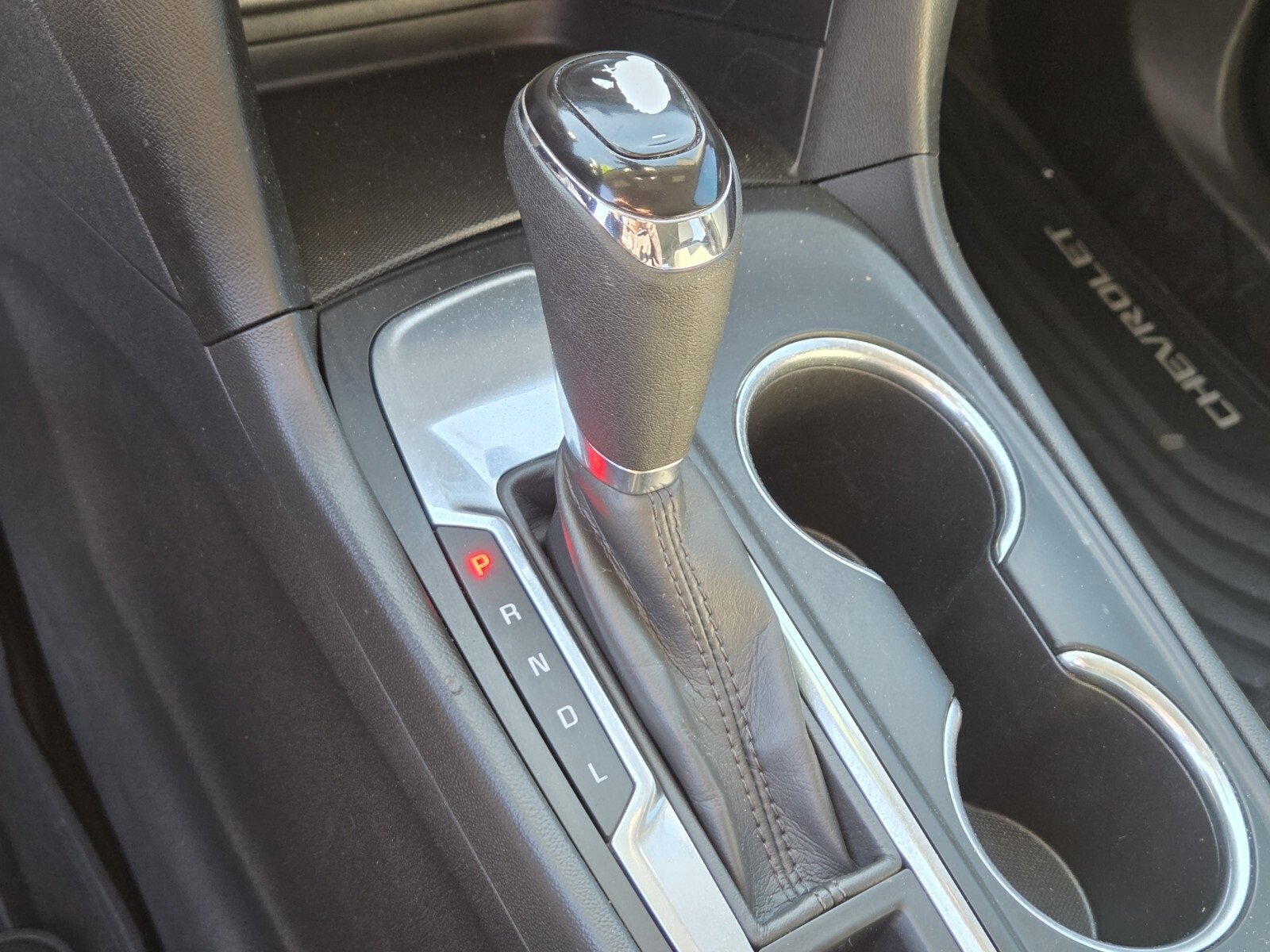 Used 2020 Chevrolet Equinox LS w/ LS Convenience Package image 23